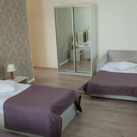 Sovskiye Prudy Hotel Kiev Exterior foto