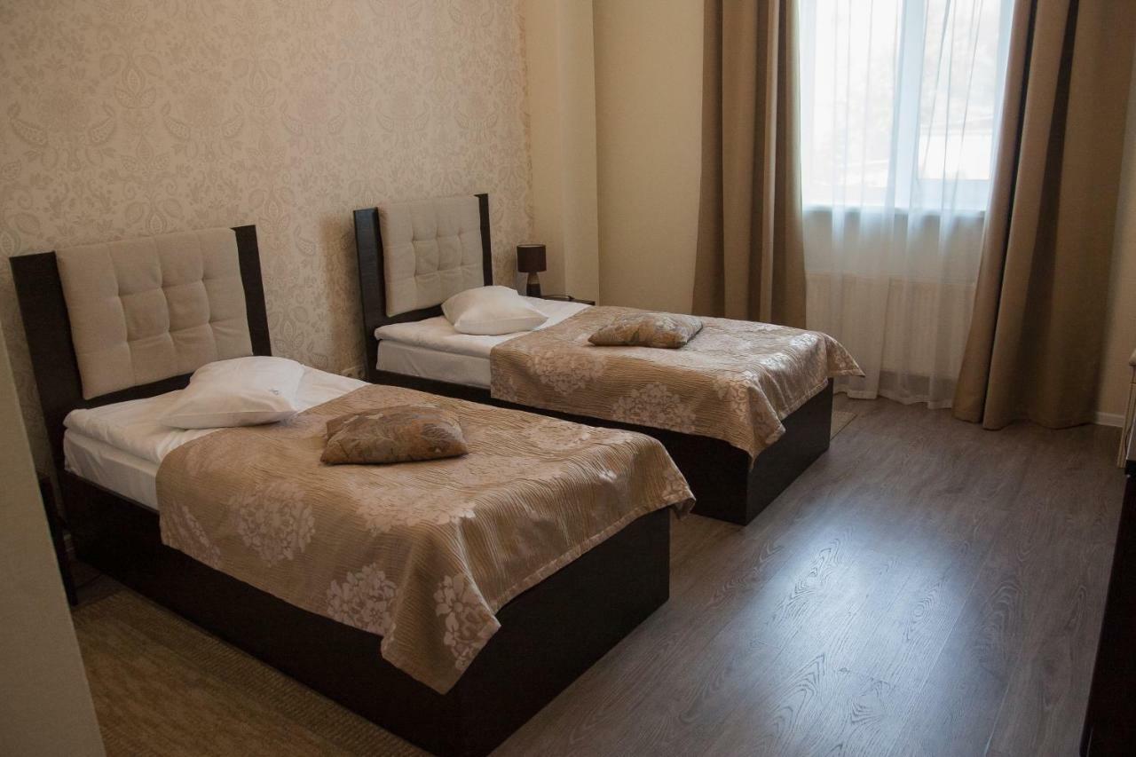 Sovskiye Prudy Hotel Kiev Exterior foto
