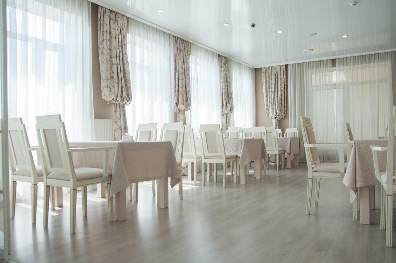 Sovskiye Prudy Hotel Kiev Exterior foto